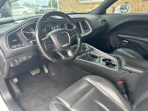 Used 2019 Dodge Challenger SXT w/ Plus Package RWD image 17