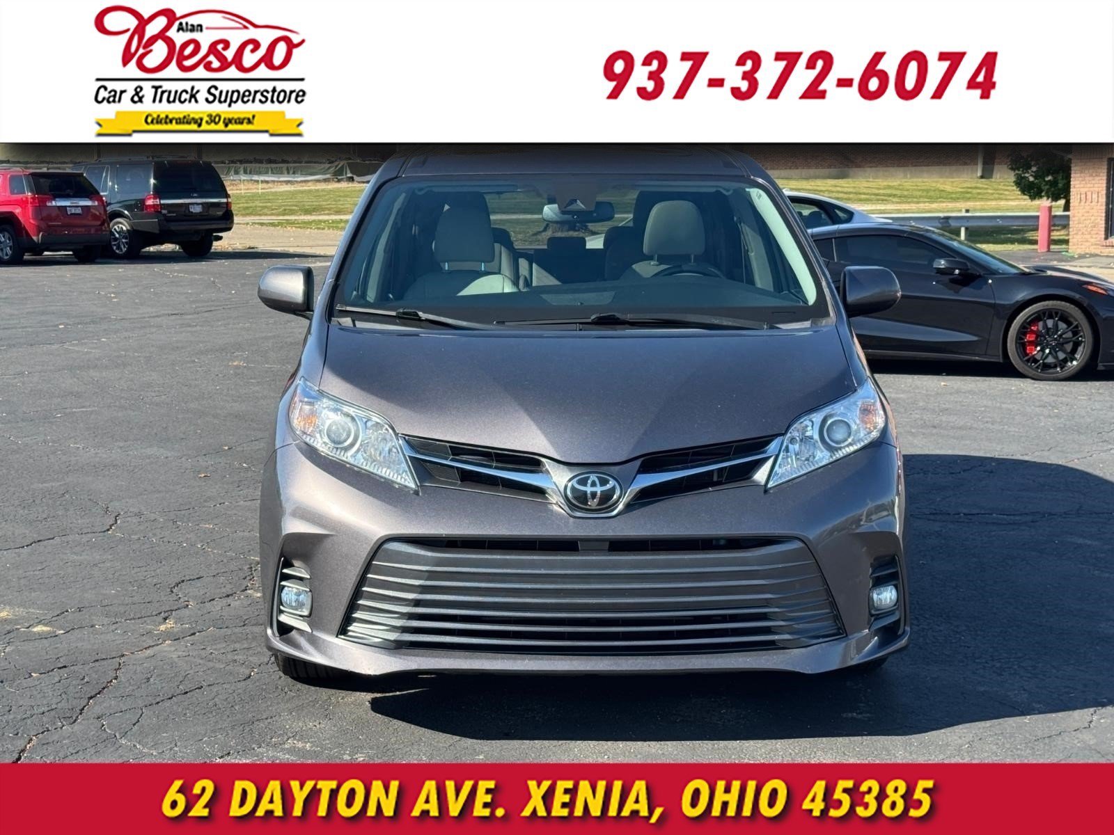 Used 2020 Toyota Sienna XLE w/ XLE Navigation Package AWD/4WD image 2