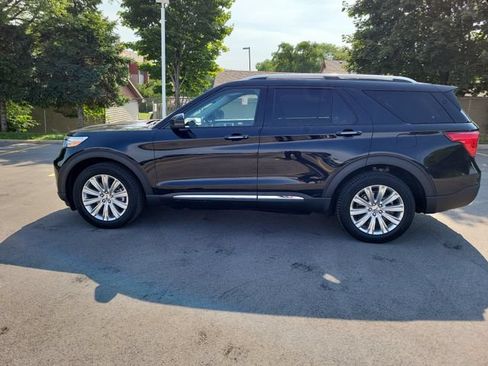 Used 2021 Ford Explorer Limited w/ Hybrid Equipment Group 310A AWD/4WD image 2