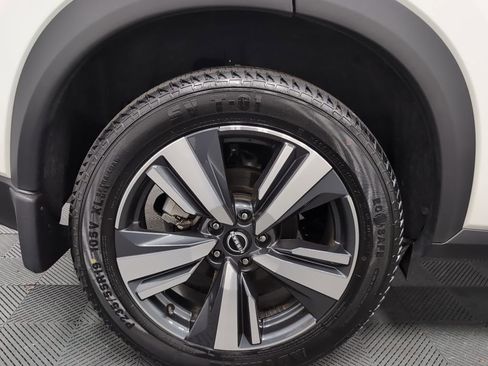 Used 2023 Nissan Rogue SL w/ SL Premium Package FWD image 38