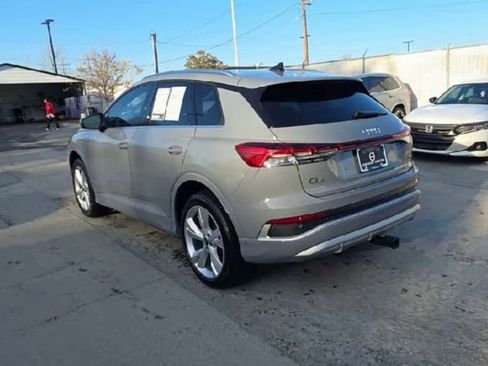Used 2023 Audi Q4 e-tron Premium Plus image 10