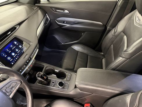Used 2020 Cadillac XT4 Premium Luxury w/ Driver Awareness Package FWD image 17