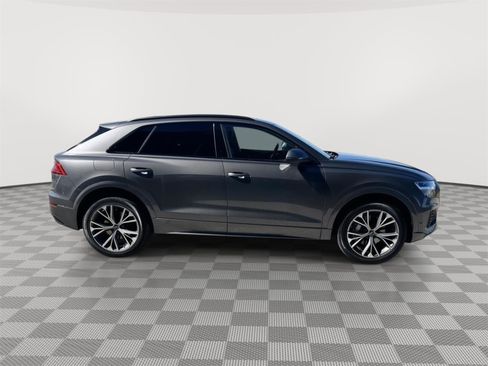 Certified 2022 Audi Q8 Premium w/ Convenience Package AWD/4WD image 4