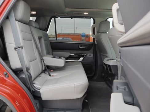 Used 2023 Toyota Sequoia Limited image 41