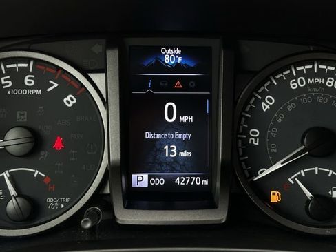 Used 2021 Toyota Tacoma TRD Sport w/ Technology Package AWD/4WD image 16