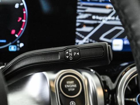 Certified 2025 Mercedes-Benz GLB 250 4MATIC image 12