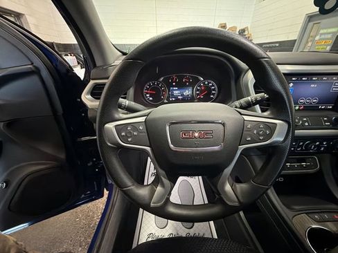 Certified 2023 GMC Acadia SLE w/ Driver Convenience Package image 14