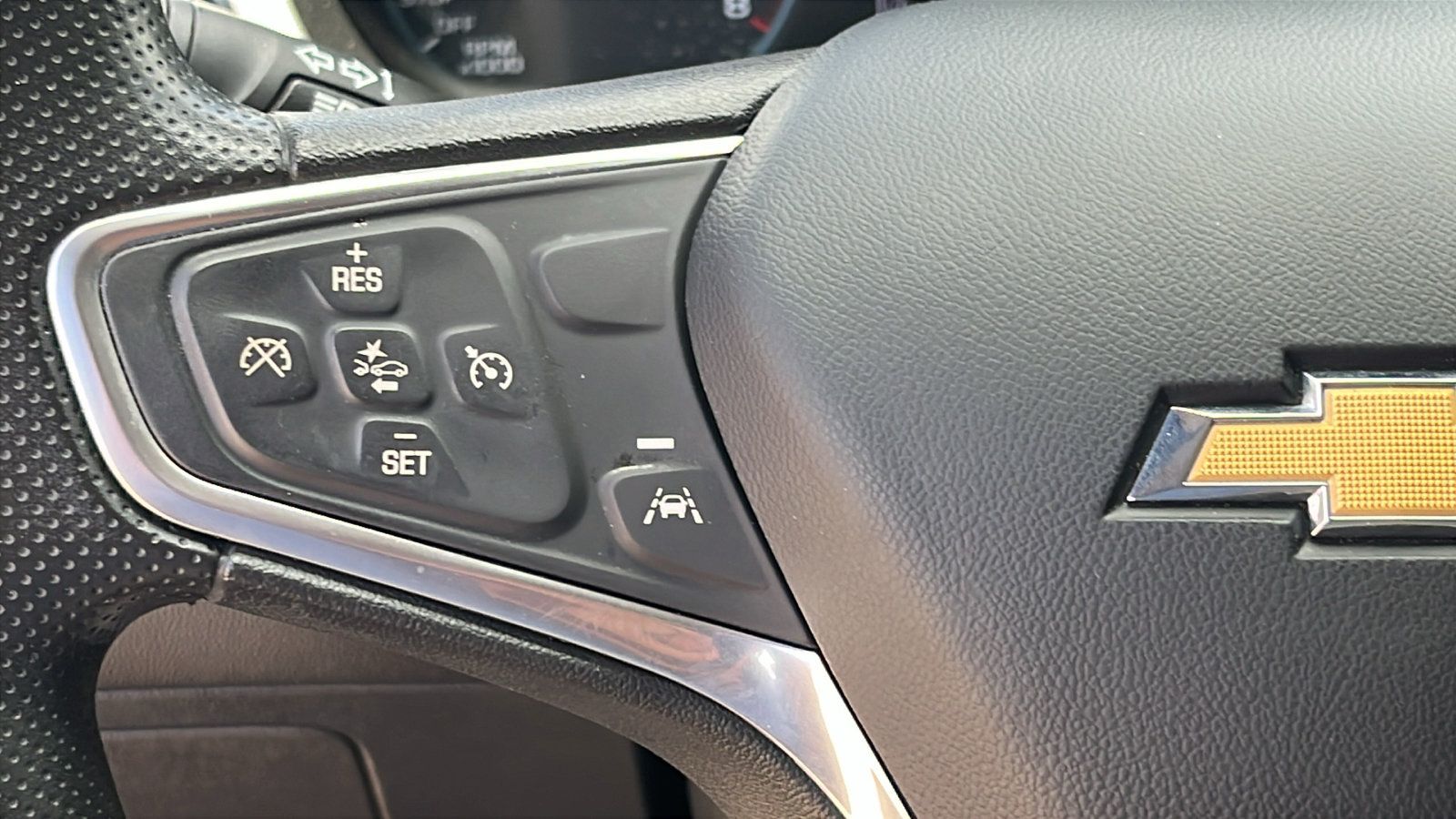 Used 2023 Chevrolet Malibu LT w/ Driver Confidence Package FWD image 16