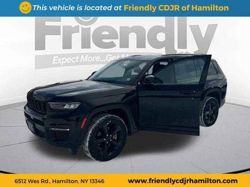 Used 2024 Jeep Grand Cherokee L Limited w/ Black Appearance Package image 14