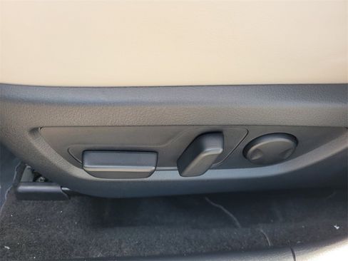 Certified 2025 MAZDA CX-30 AWD 2.5 S w/ Preferred Package image 12