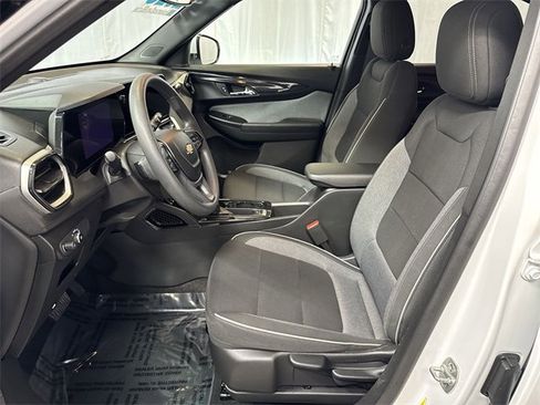 Certified 2025 Chevrolet TrailBlazer LT image 10