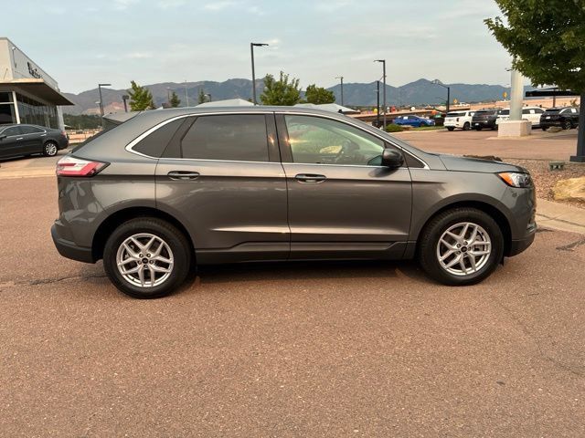 Used 2024 Ford Edge SEL AWD/4WD image 11