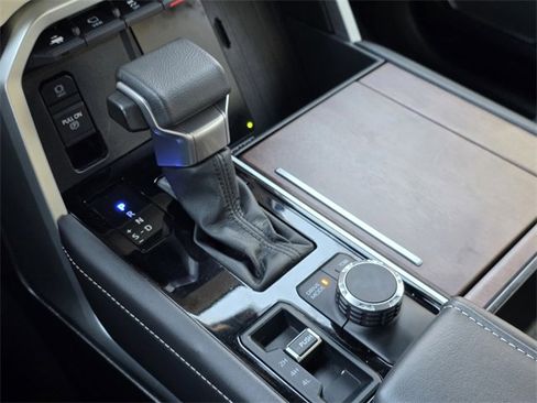 Used 2025 Toyota Sequoia Capstone image 15