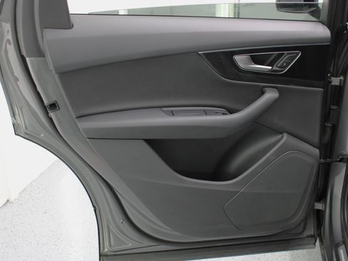 Used 2017 Audi Q7 3.0T Premium Plus image 39