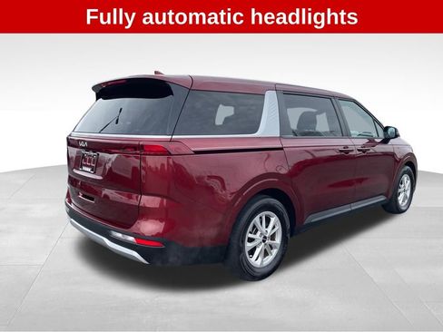 Used 2024 Kia Carnival LX image 5