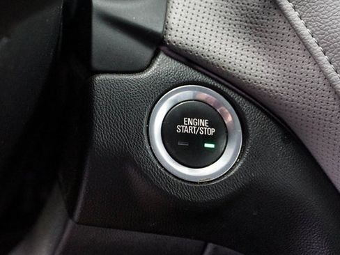 Used 2021 Chevrolet Equinox Premier image 26