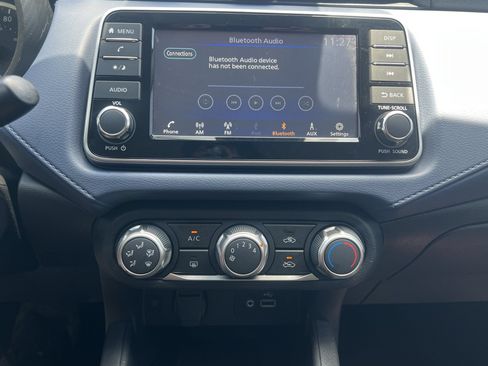Certified 2023 Nissan Versa SV FWD image 6
