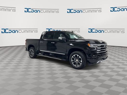 New 2026 Chevrolet Silverado 1500 High Country w/ Technology Package AWD/4WD image 2