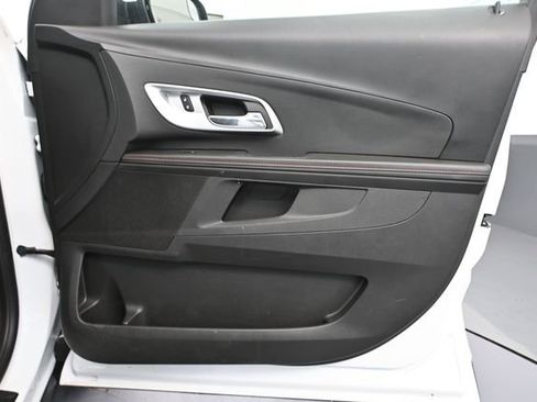 Used 2013 Chevrolet Equinox LT AWD/4WD image 38