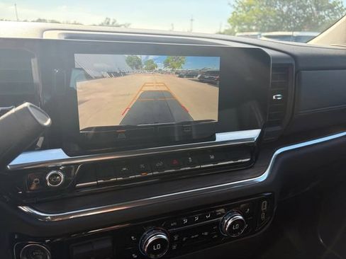 Used 2025 GMC Sierra 1500 SLT RWD image 10
