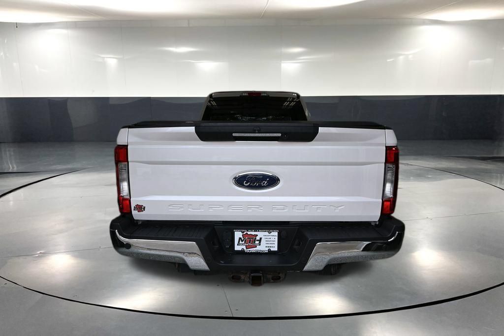 Used 2017 Ford F350 Lariat w/ Lariat Ultimate Package AWD/4WD image 5