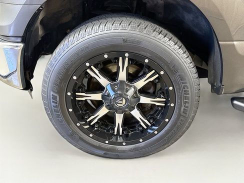 Used 2015 Ford F150 XLT w/ Equipment Group 302A Luxury RWD image 37