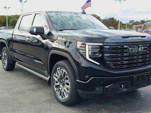 Used 2023 GMC Sierra 1500 Denali Ultimate image 8