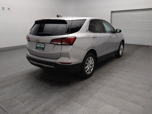 Used 2022 Chevrolet Equinox LT FWD image 9
