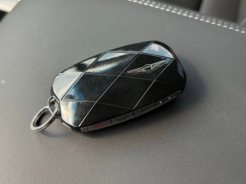 New 2026 Genesis GV70 2.5T Select image 37