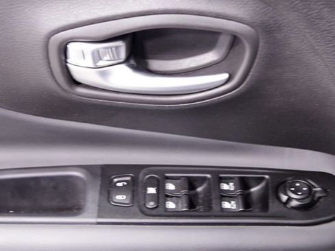 Used 2022 Jeep Renegade Latitude w/ Sun/Sound Group image 22