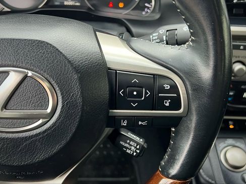 Used 2017 Lexus ES 350 w/ Luxury Package image 41