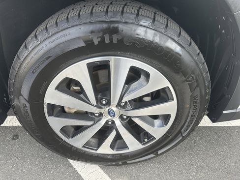 Used 2023 Subaru Outback Premium image 33