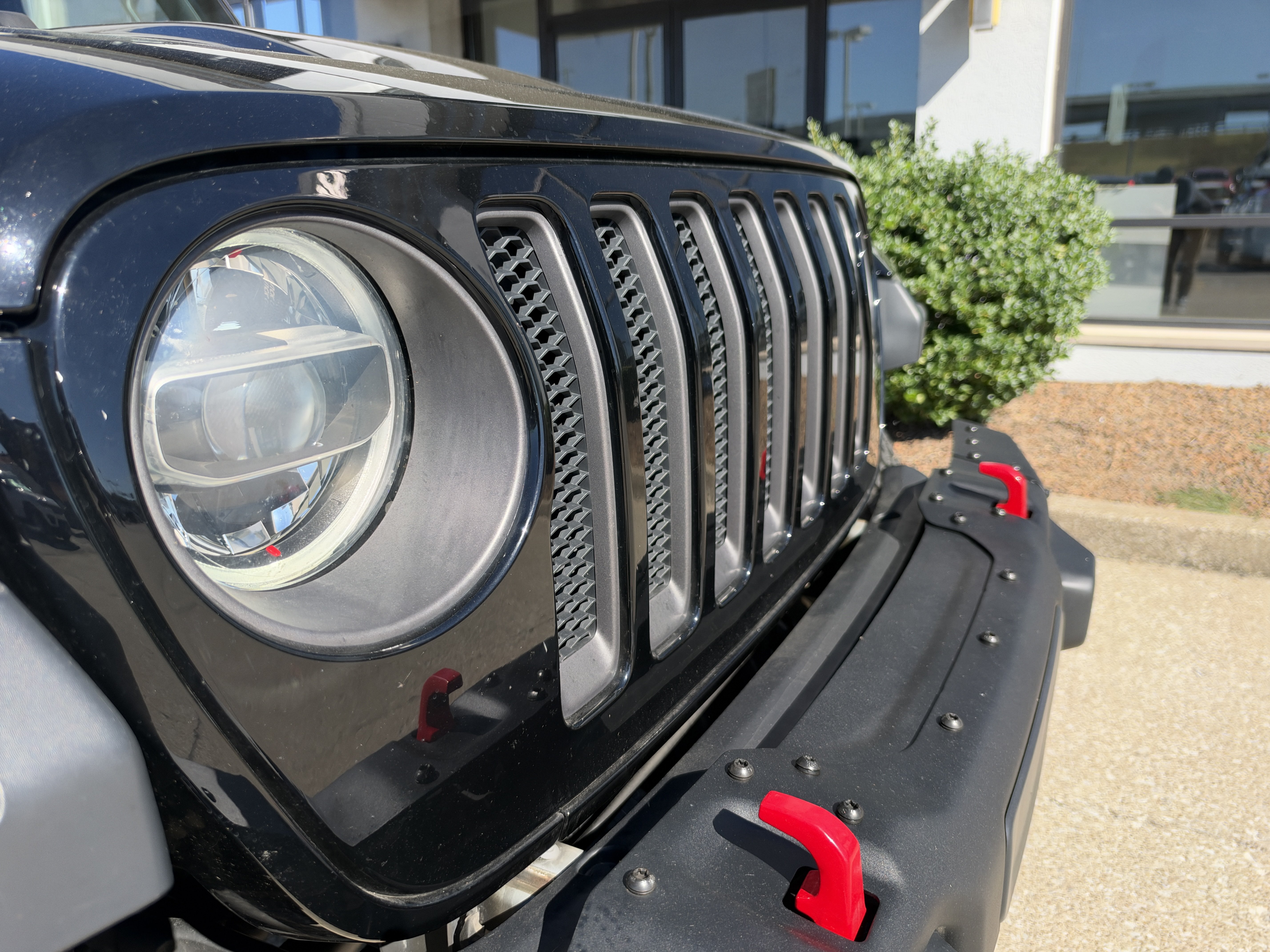 Used 2021 Jeep Wrangler Unlimited Rubicon AWD/4WD image 24