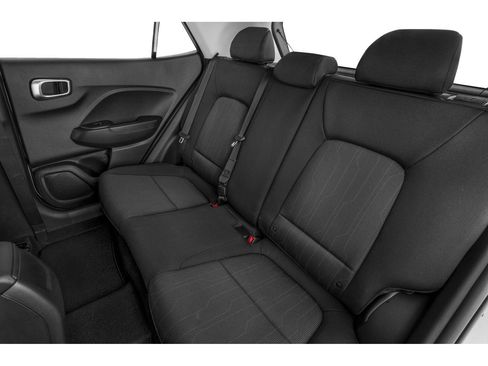 New 2025 Hyundai Venue SE image 28