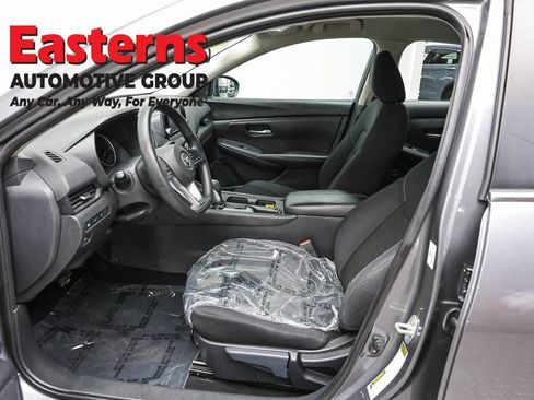 Used 2023 Nissan Sentra S FWD image 13
