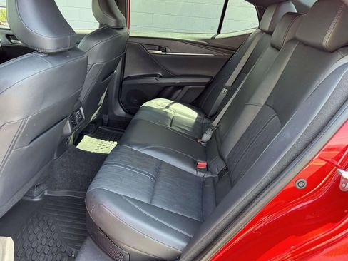 Used 2025 Toyota Camry XSE FWD image 17