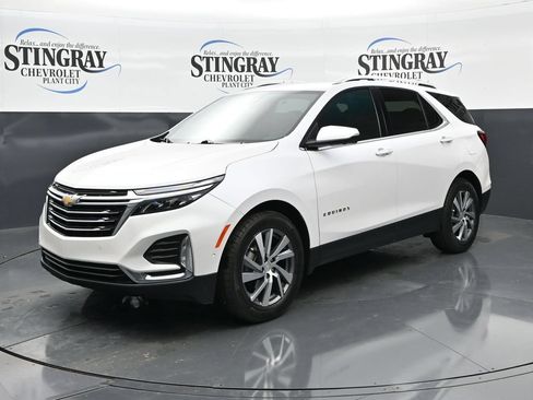 Used 2023 Chevrolet Equinox Premier FWD image 3