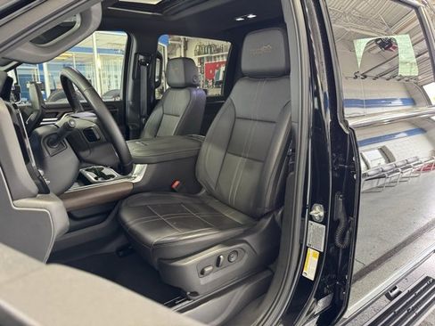 Used 2024 Chevrolet Silverado 2500 High Country w/ High Country Premium Package image 25