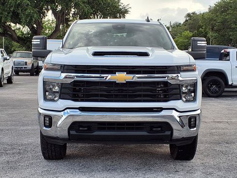 Used 2024 Chevrolet Silverado 2500 LT w/ All Star Edition AWD/4WD image 2