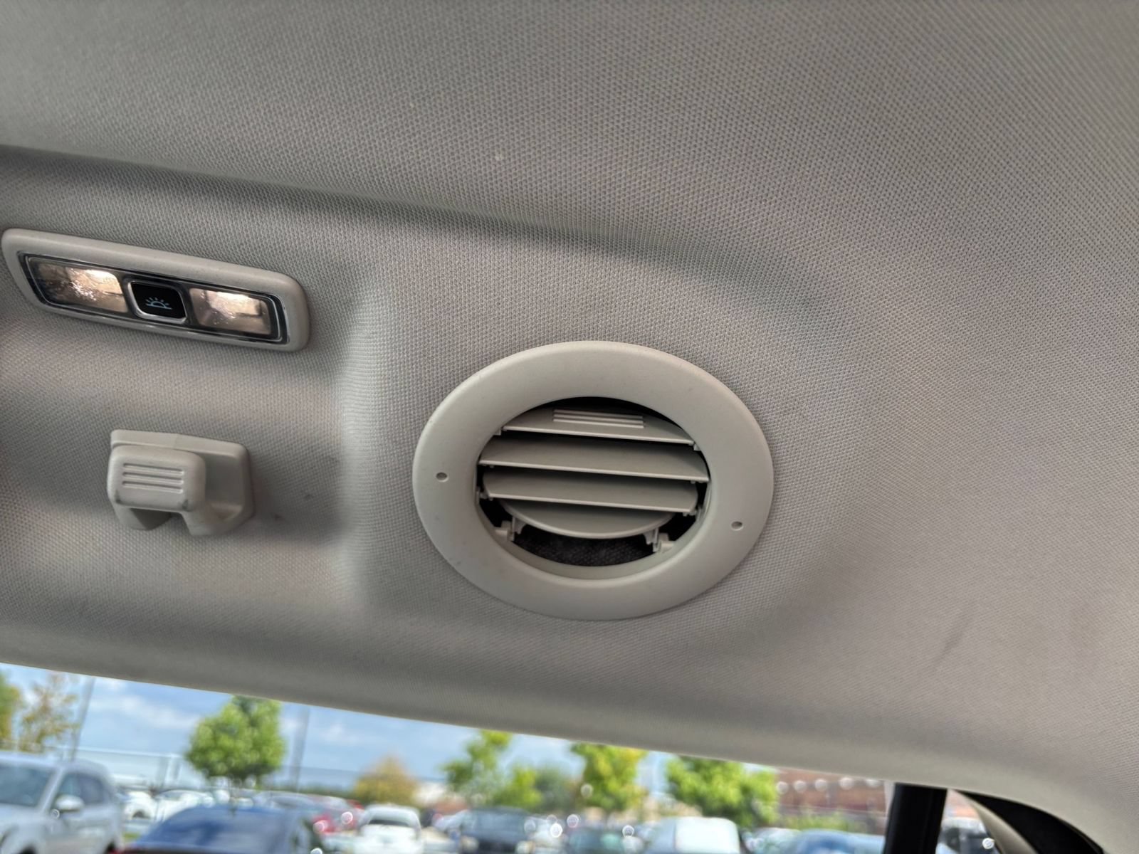 Used 2026 Ford Explorer Active RWD image 24
