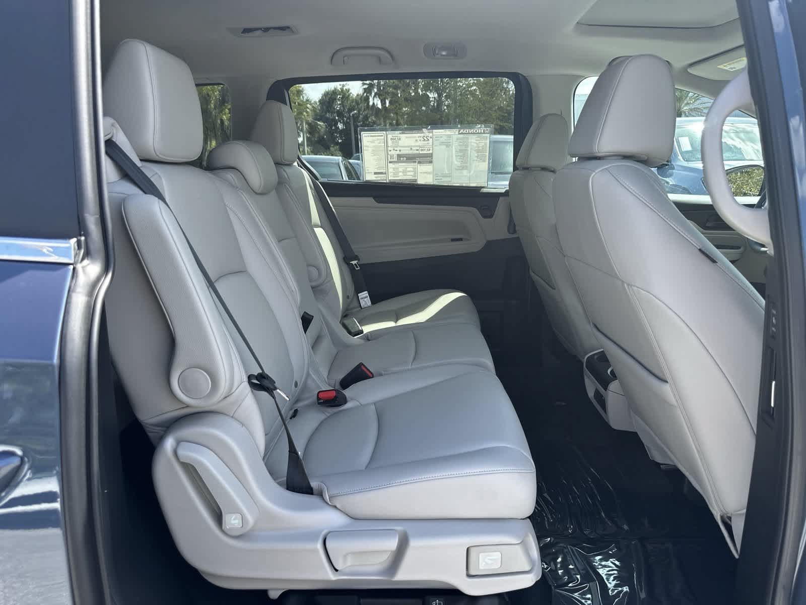 New 2027 Honda Odyssey EX-L image 16