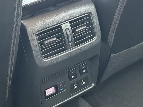 New 2026 Nissan Rogue Platinum w/ Platinum Premium Package image 16