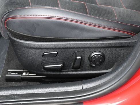 Used 2023 Kia Stinger GT2 AWD/4WD image 12