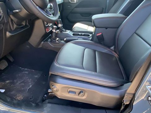 New 2026 Jeep Gladiator Mojave AWD/4WD image 42