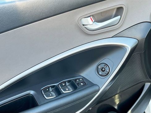 Used 2017 Hyundai Santa Fe Sport image 17