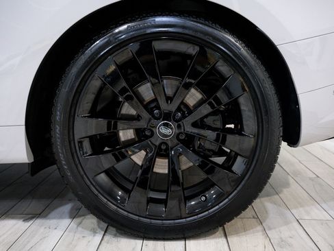 Used 2025 Land Rover Range Rover Sport Dynamic SE image 79