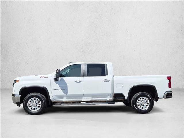 Used 2023 Chevrolet Silverado 2500 LT w/ Convenience Package AWD/4WD image 9