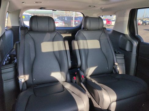 New 2026 Kia Carnival SX Prestige image 8