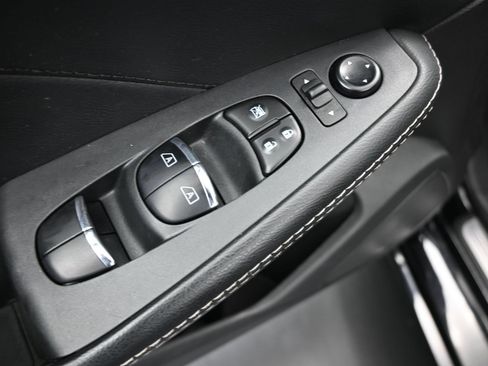 Used 2023 Nissan Maxima SV w/ Floor Mat Group FWD image 13