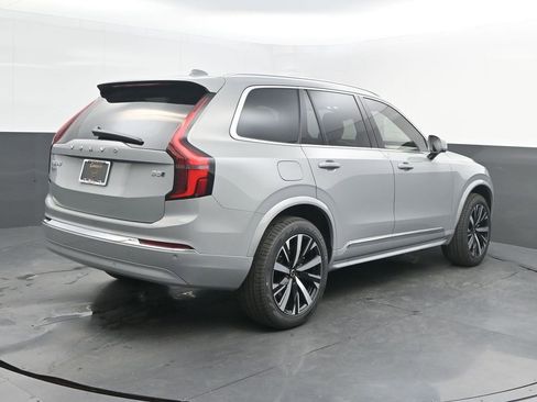 New 2026 Volvo XC90 B5 Core AWD/4WD image 7